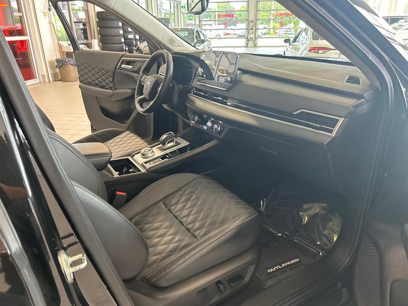 mitsubishi Outlander 2023 - 16