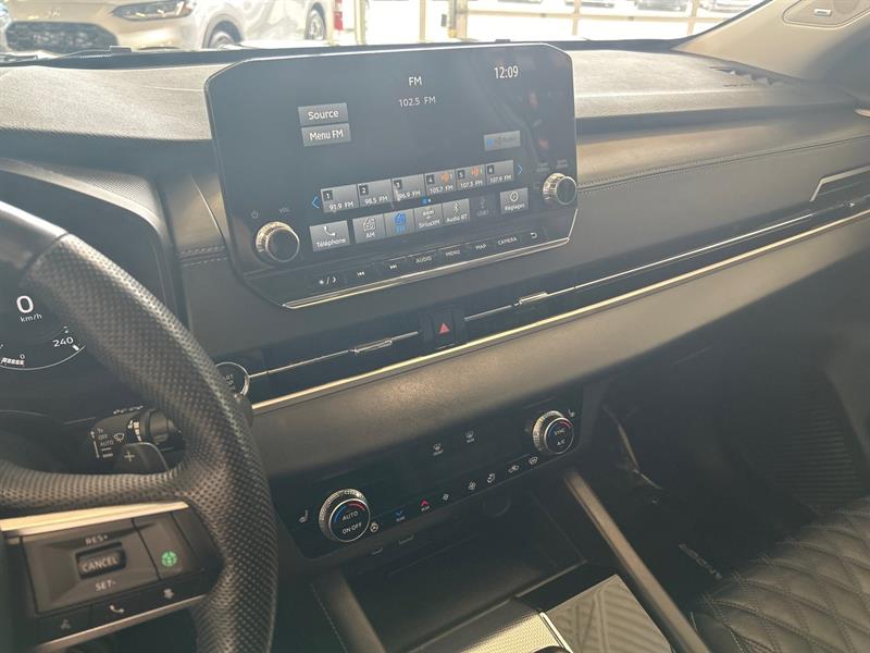 mitsubishi Outlander 2023 - 27