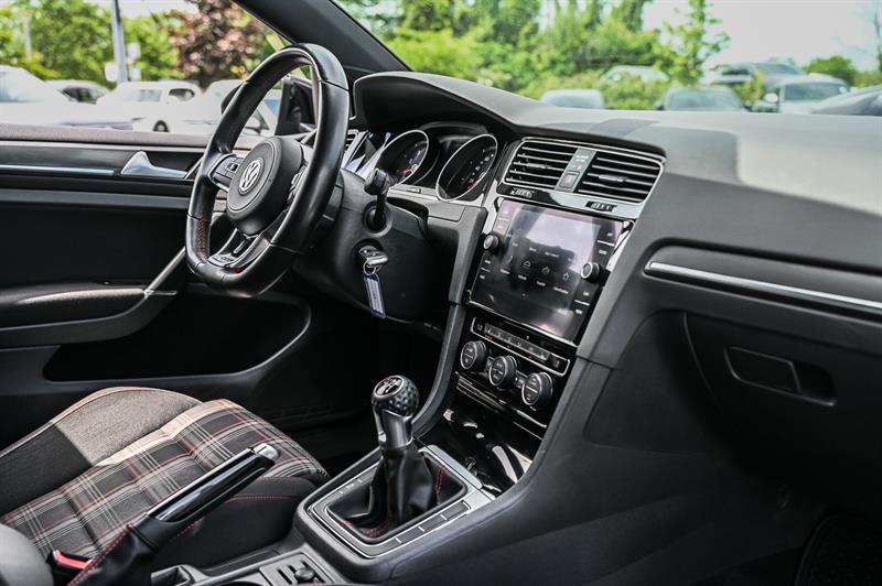 volkswagen Golf GTI 2019 - 23