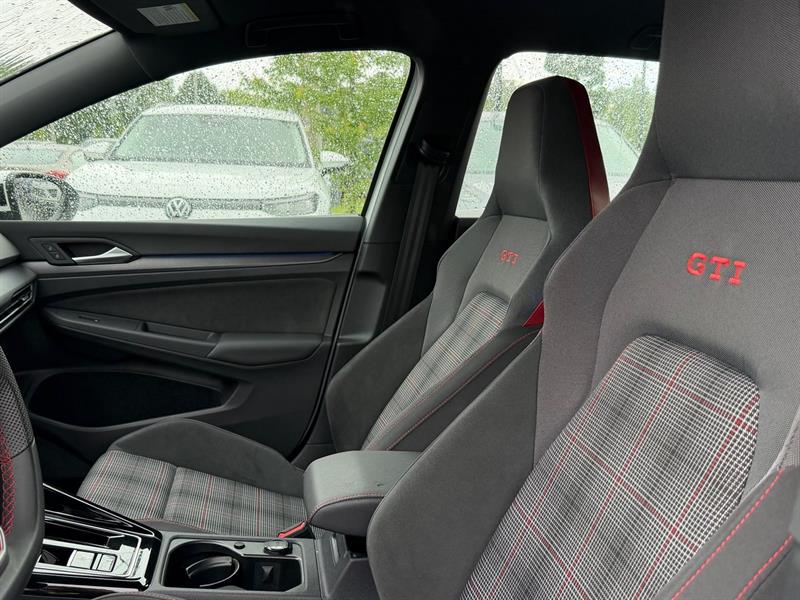 volkswagen Golf GTI 2025 - 12