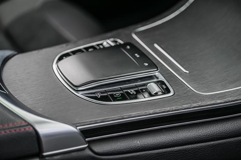 mercedes-benz GLC 2022 - 25
