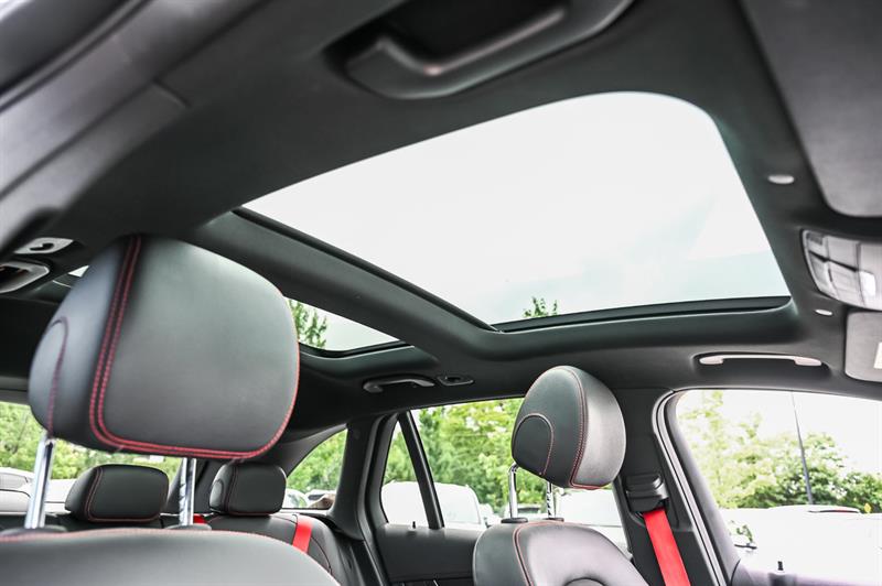 mercedes-benz GLC 2022 - 27