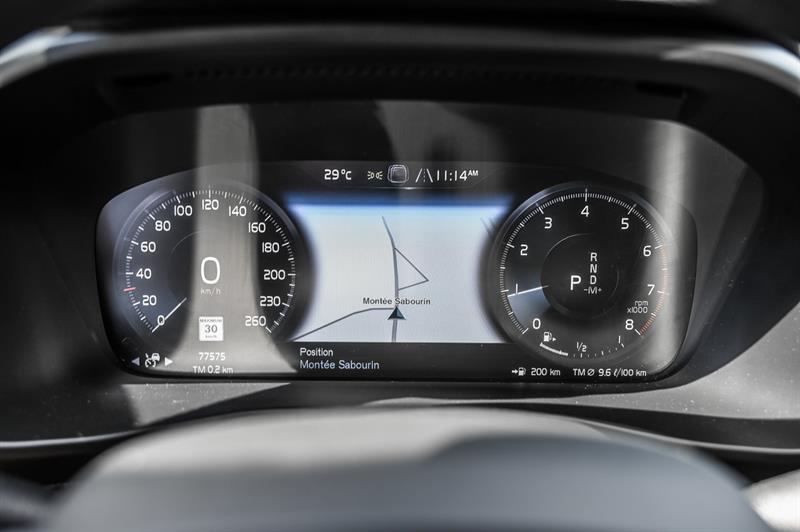 volvo XC40 2021 - 16