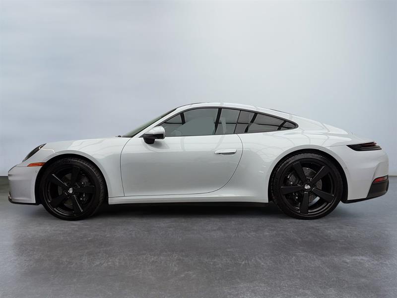 porsche 911 2025 - 2