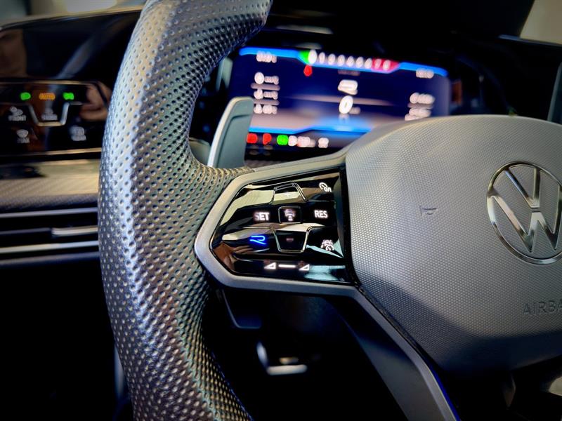 volkswagen Golf R 2023 - 28