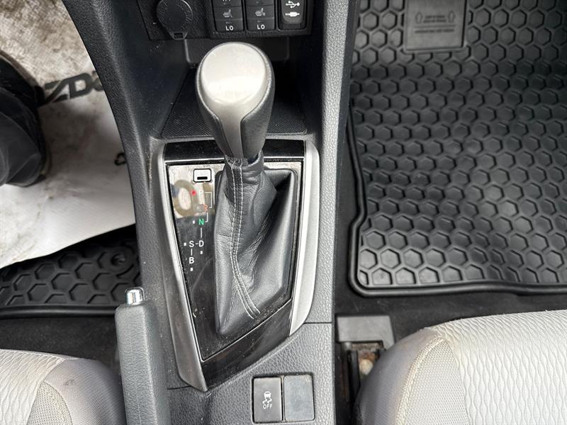 toyota Corolla 2016 - 24