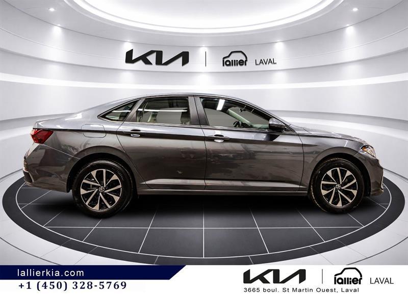 2025 Volkswagen Jetta - Image 8