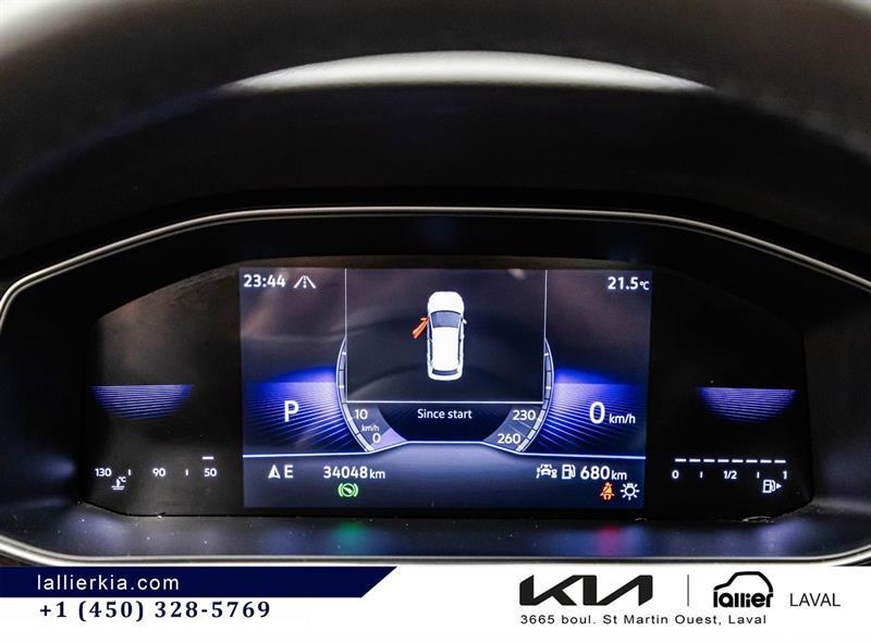 2025 Volkswagen Jetta - Image 20