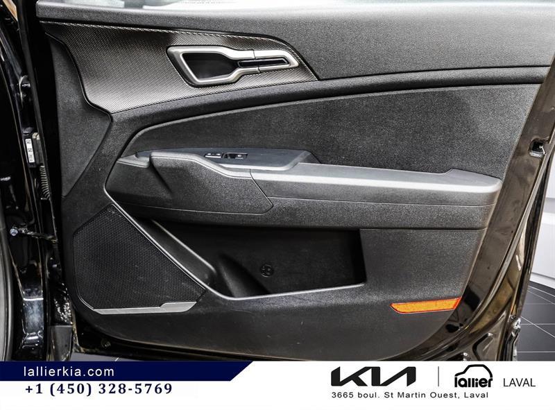 2023 Kia Sportage - Image 16