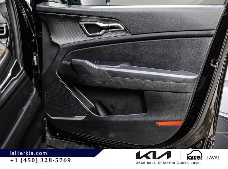 2025 Kia Sportage - Image 16