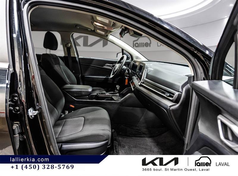 2025 Kia Sportage - Image 17