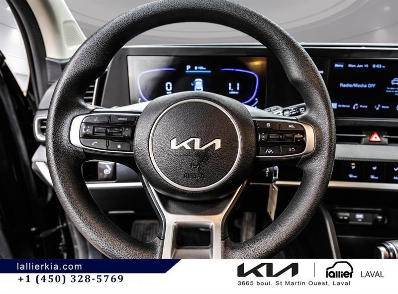 2025 Kia Sportage - Image 19