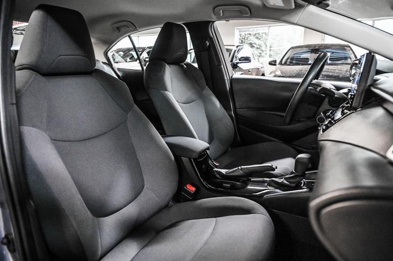 2022 Toyota Corolla - Image 29