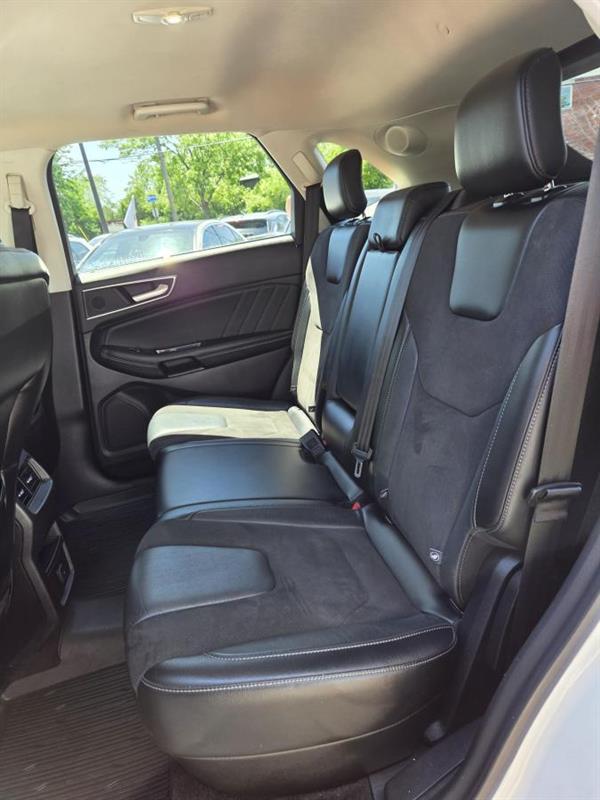 2017 Ford Edge - Image 13