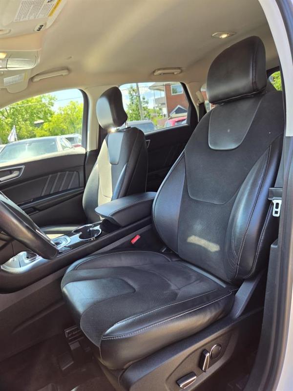 2017 Ford Edge - Image 16