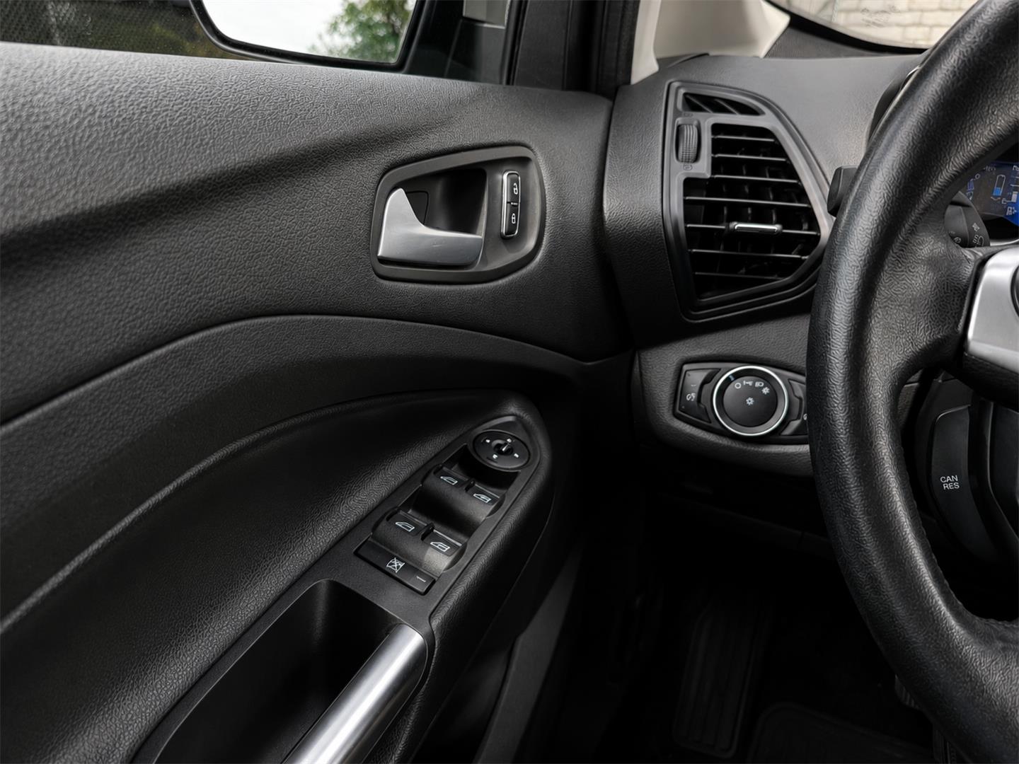 ford C-Max Hybrid 2015 - 21