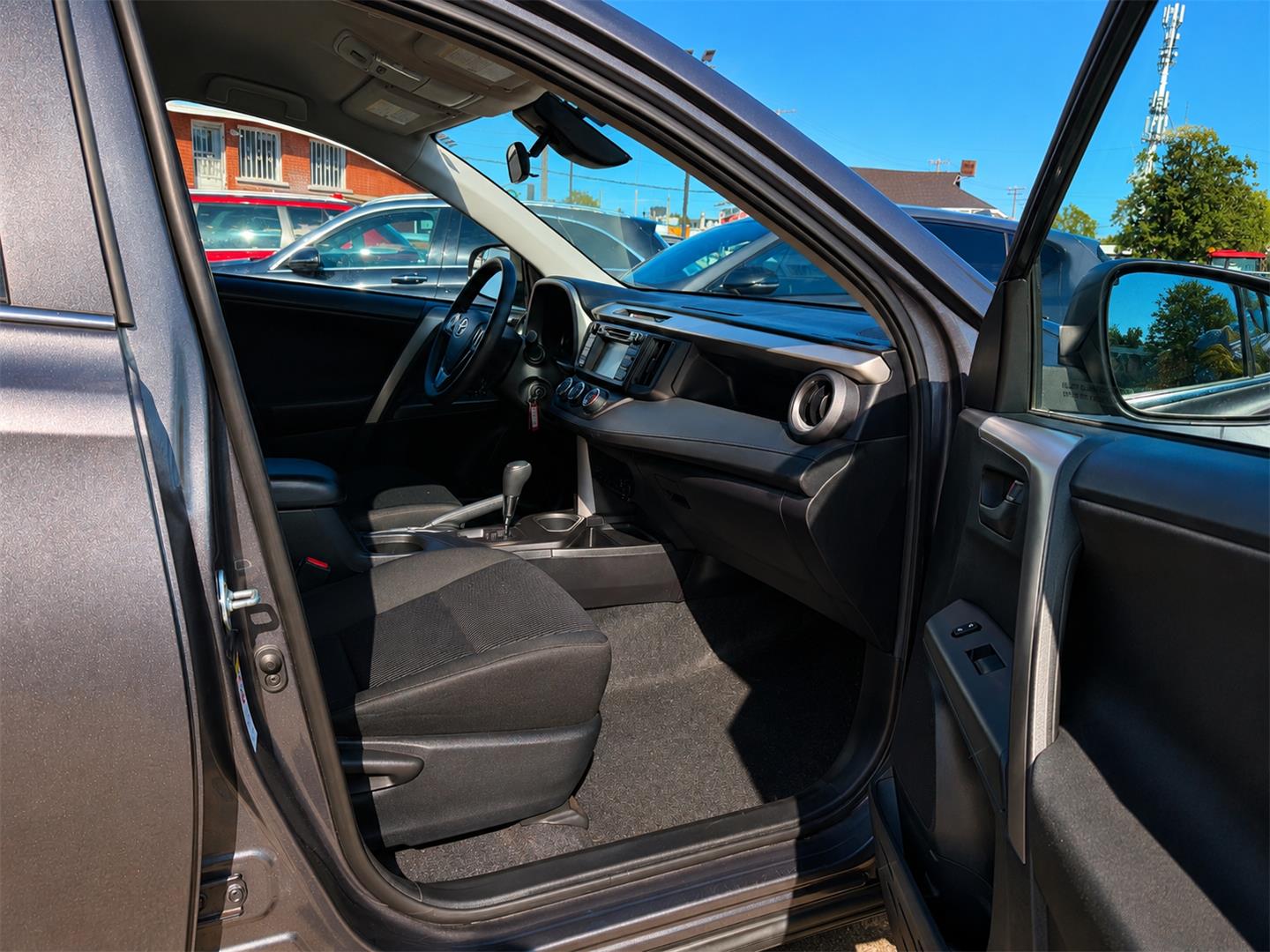 toyota RAV4 2018 - 24