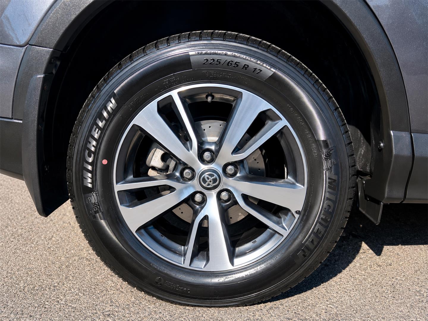 toyota RAV4 2018 - 27