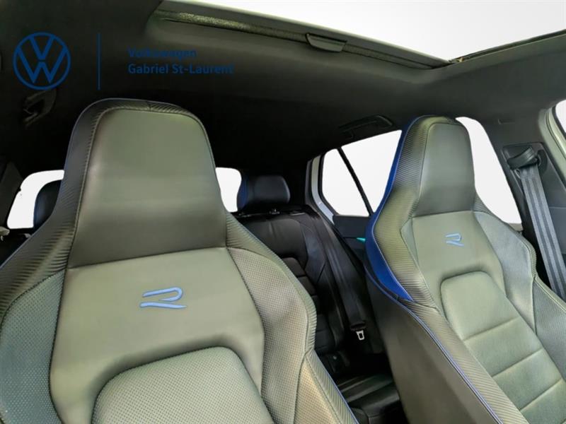 volkswagen Golf R 2022 - 19