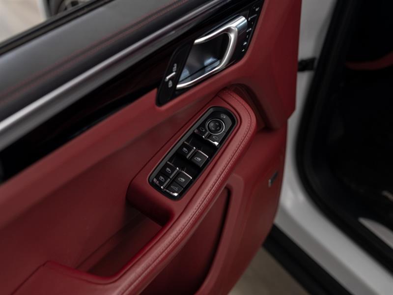 porsche Macan 2023 - 17