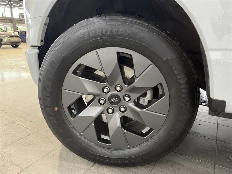 ford F150 Lightning 2023 - 21