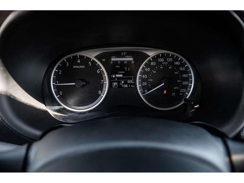 nissan Kicks Play 2025 - 16