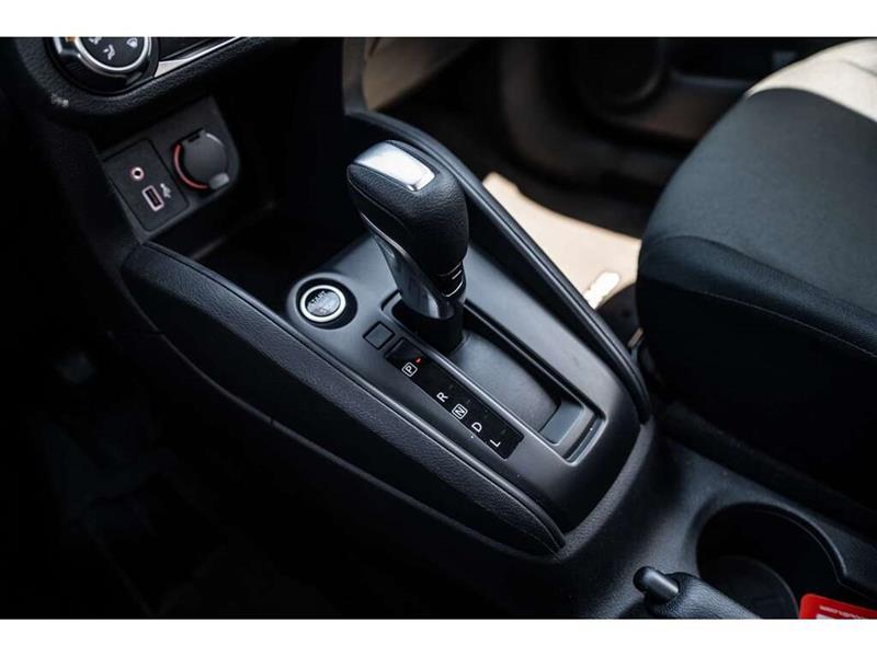nissan Kicks Play 2025 - 21