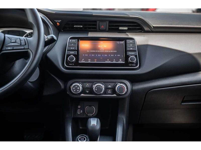 nissan Kicks Play 2025 - 26