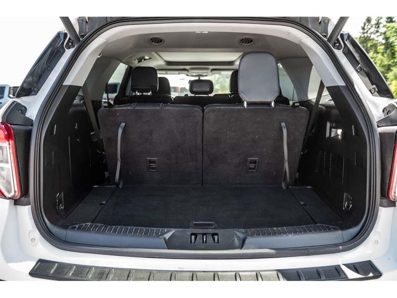 ford Explorer 2022 - 12