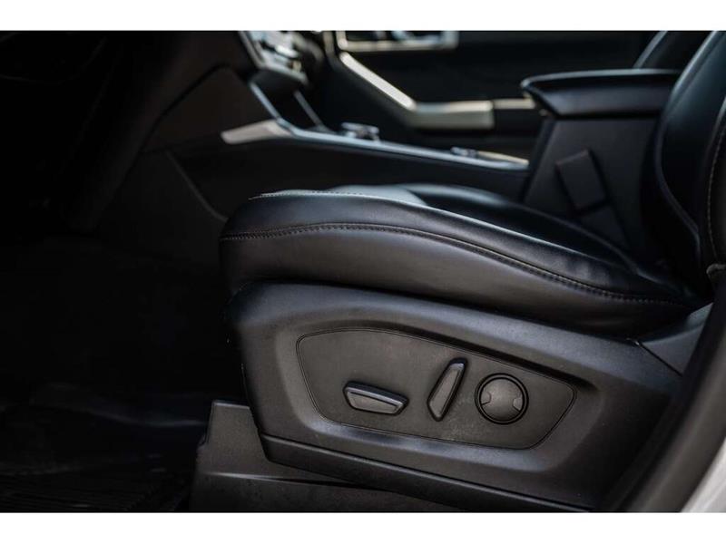 ford Explorer 2022 - 18