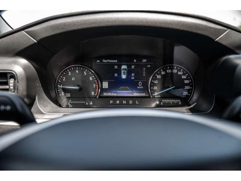 ford Explorer 2022 - 21