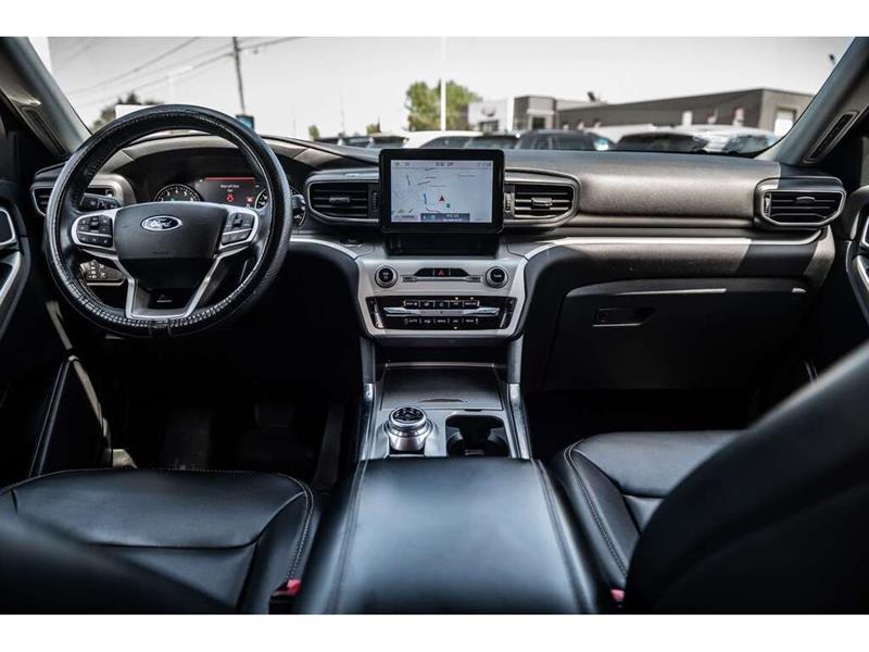 ford Explorer 2022 - 32
