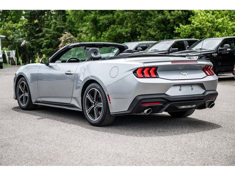 ford Mustang 2025 - 34