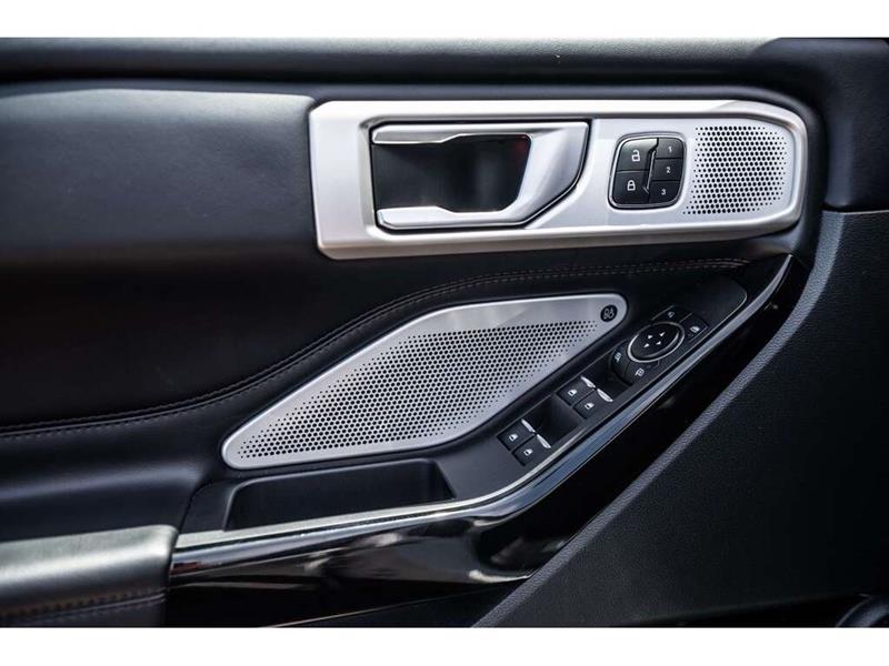 ford Explorer 2023 - 18