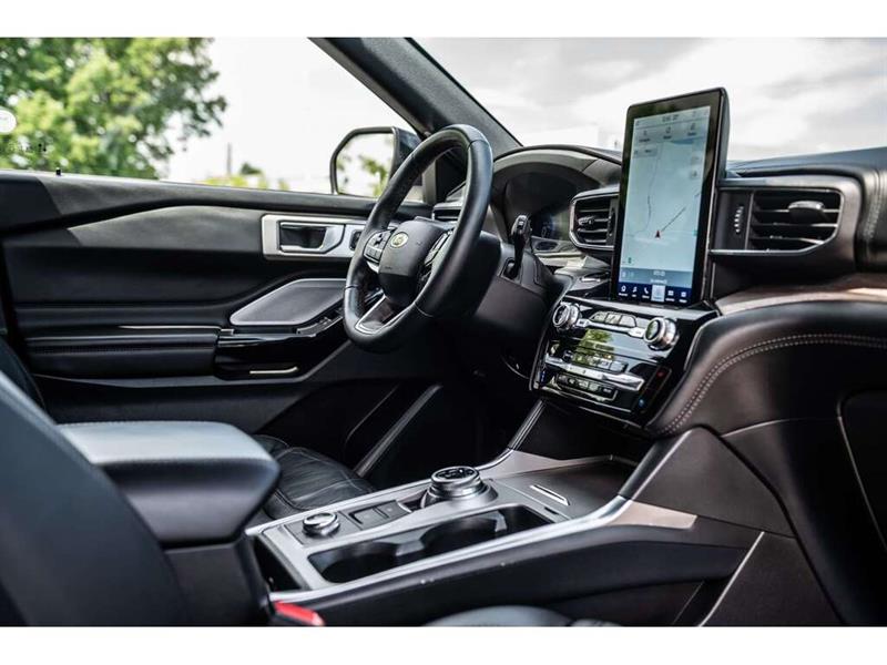 ford Explorer 2023 - 38
