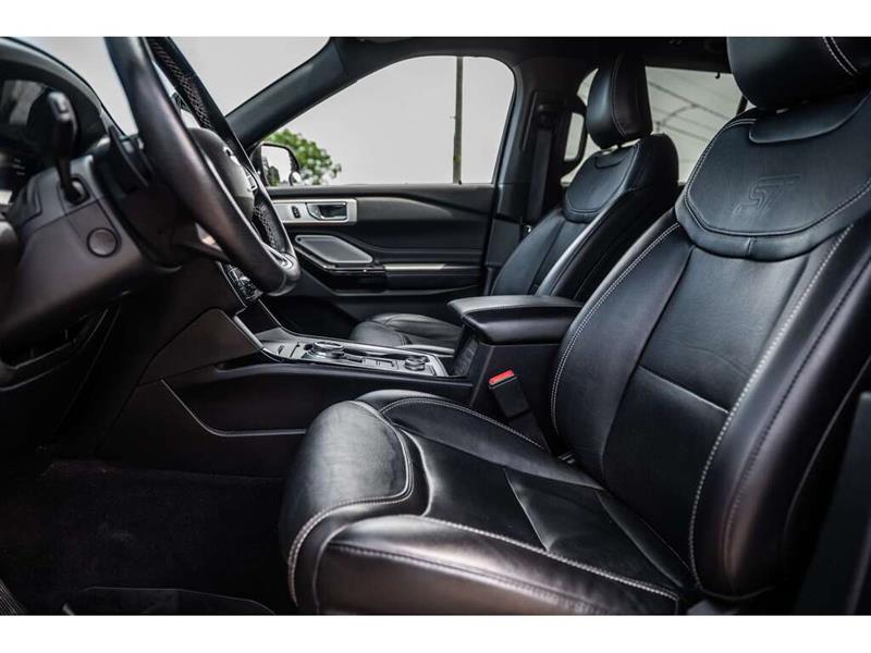 ford Explorer 2022 - 18