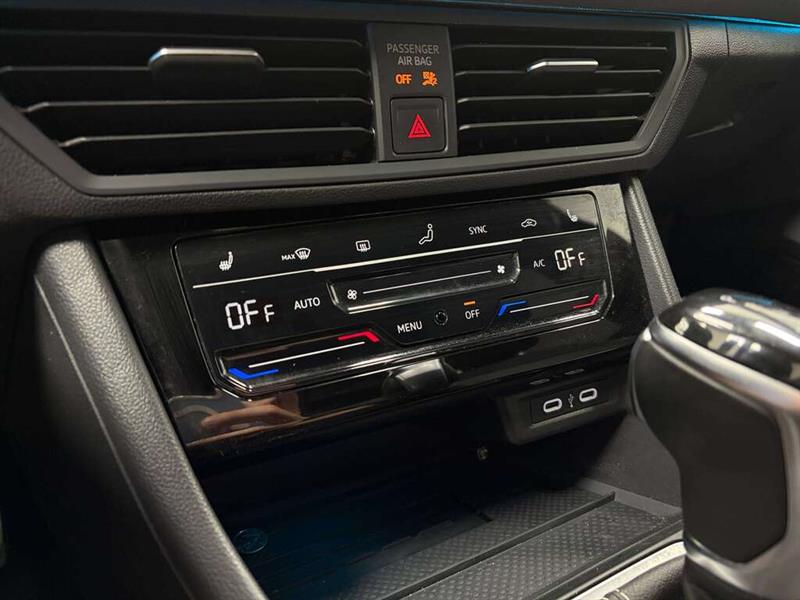 volkswagen Jetta 2025 - 24