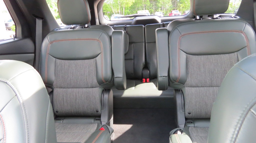 ford Explorer 2023 - 10