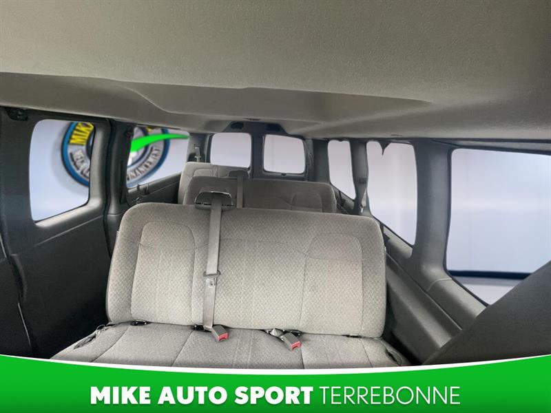 chevrolet Express Passenger 2019 - 4