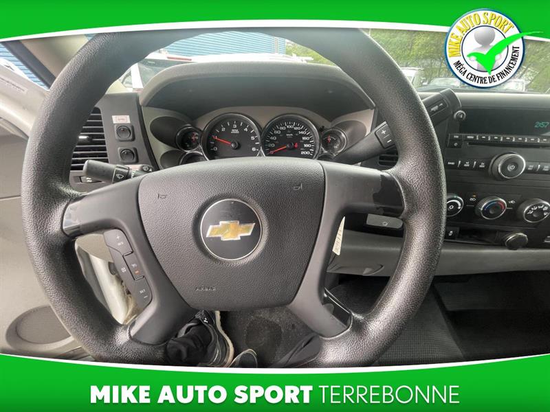 chevrolet Silverado 3500HD 2014 - 13