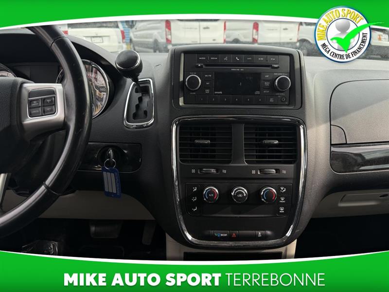 dodge Grand Caravan 2017 - 13