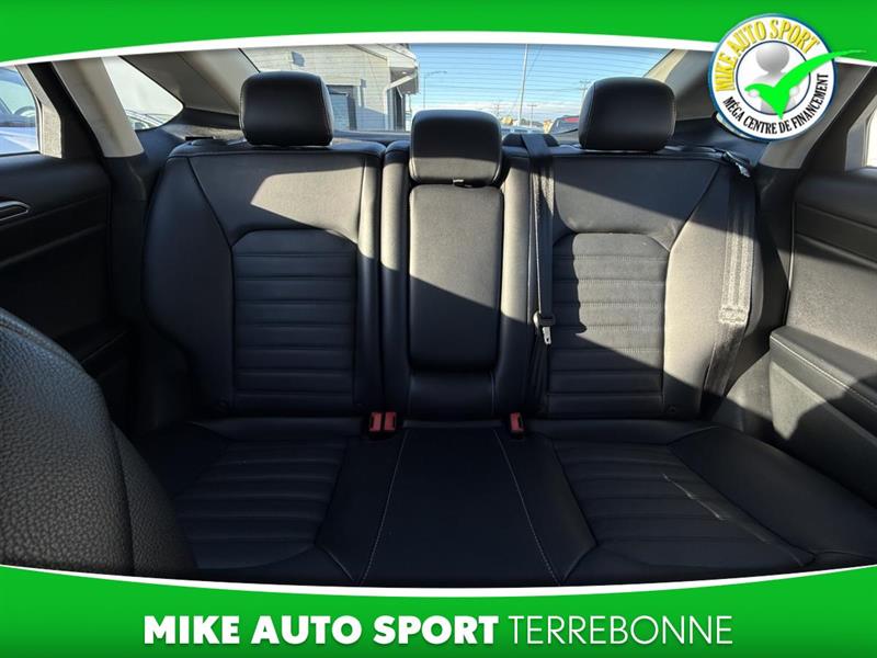 ford Fusion Energi 2017 - 12