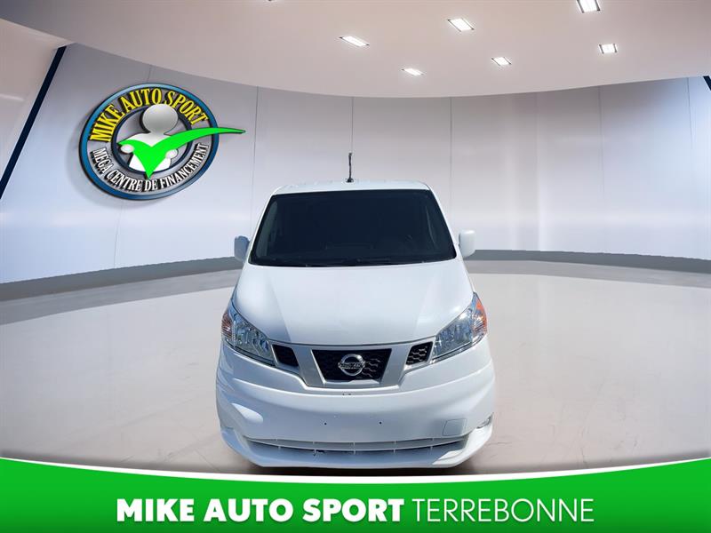nissan Cargo 2021 - 5