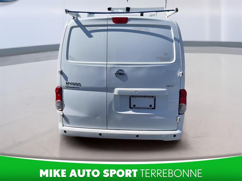 nissan Cargo 2021 - 6