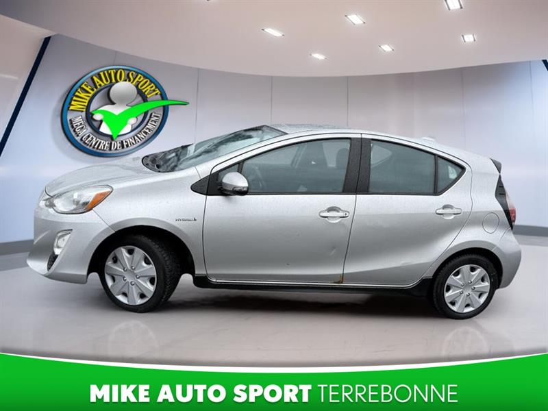 toyota Prius c 2017 - 2