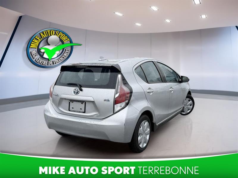 toyota Prius c 2017 - 5
