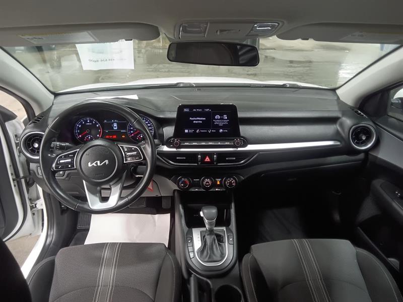 kia Forte 2022 - 11