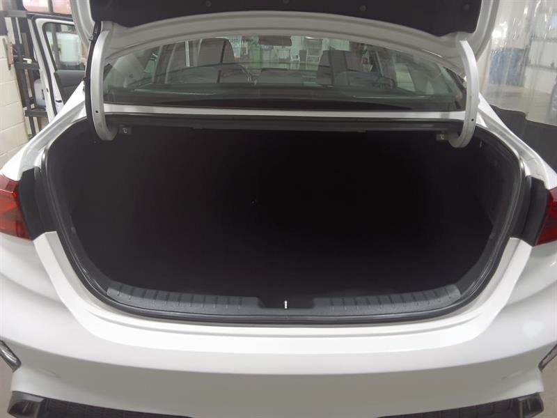 kia Forte 2022 - 21