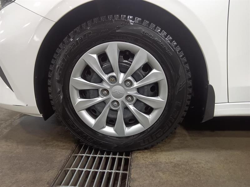 kia Forte 2022 - 24
