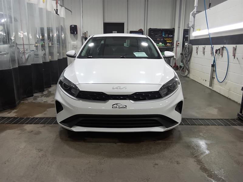 kia Forte 2022 - 26